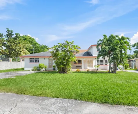 Collie Bluff Lane New Providence Paradise Island BS