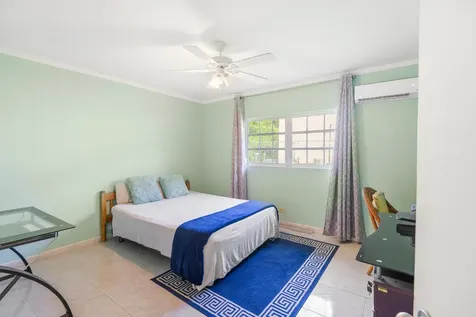 Collie Bluff Lane New Providence Paradise Island BS