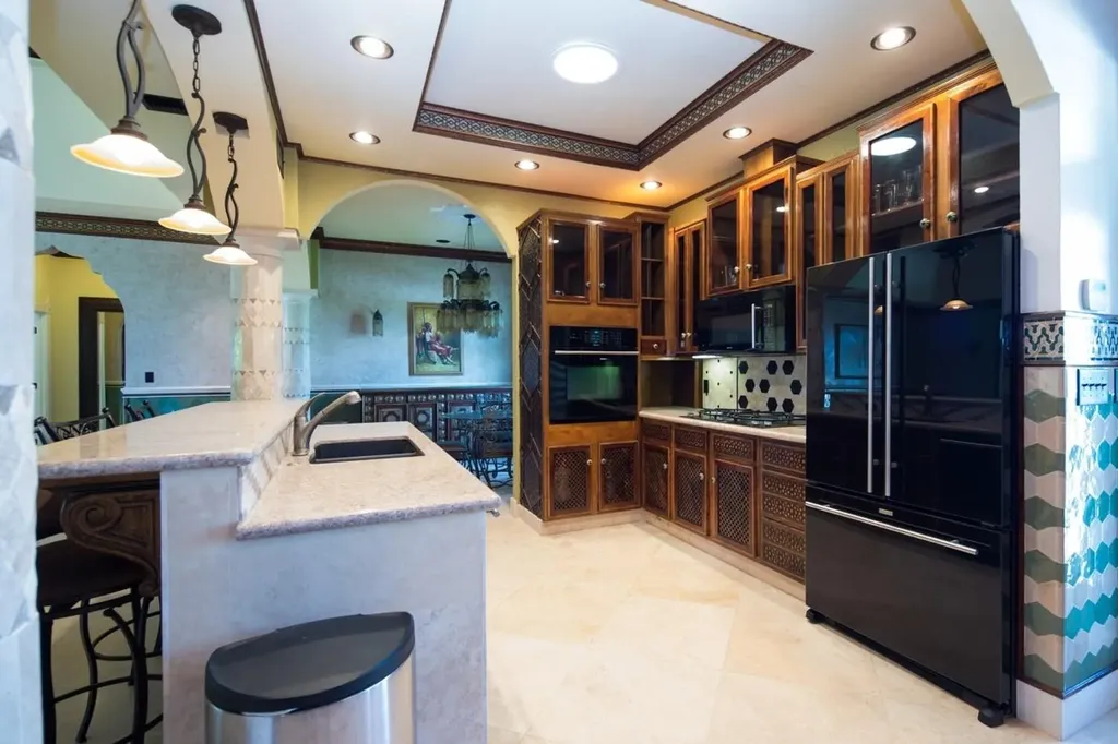 Colony Bay Tri-plex Estate Grand Bahama Freeport BS