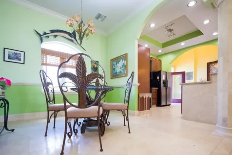 Colony Bay Tri-plex Estate Grand Bahama Freeport BS