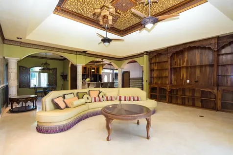 Colony Bay Tri-plex Estate Grand Bahama Freeport BS