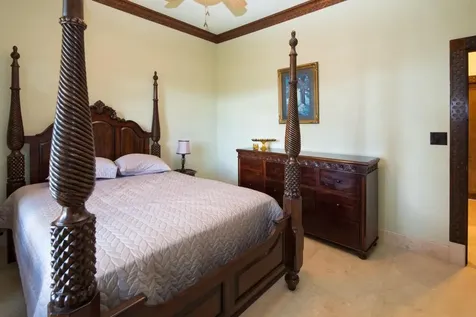 Colony Bay Tri-plex Estate Grand Bahama Freeport BS