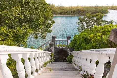 Colony Bay Tri-plex Estate Grand Bahama Freeport BS