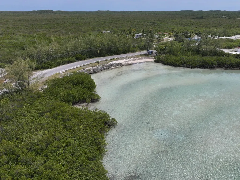 28.45acres Doctor's Creek Long Island BS