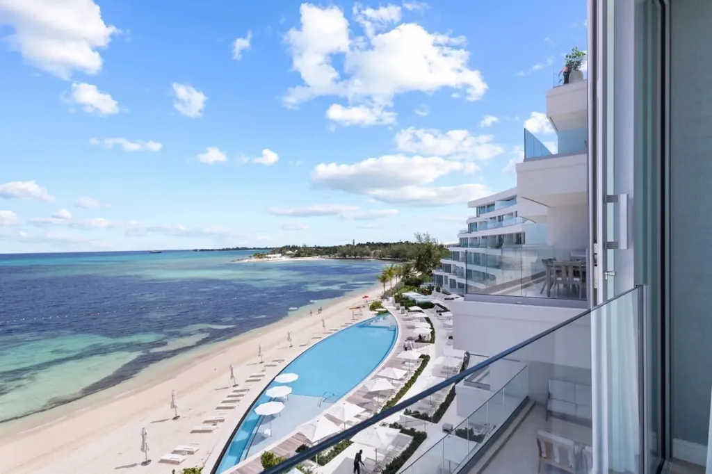 Goldwynn New Providence Paradise Island BS