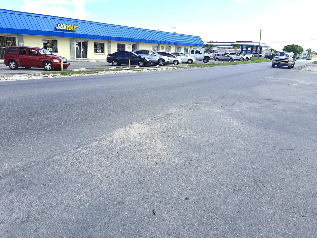 Queens Highway; Queens Place 1a Grand Bahama Freeport BS