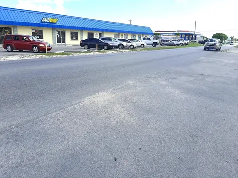 Queens Highway; Queens Place 1a Grand Bahama Freeport BS