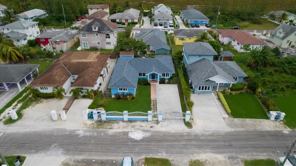 Knowles Dr, Faith Gardens New Providence Paradise Island BS