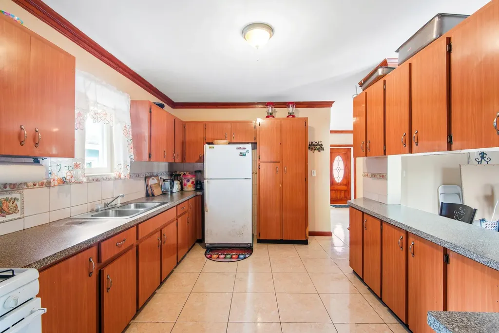 Knowles Dr, Faith Gardens New Providence Paradise Island BS