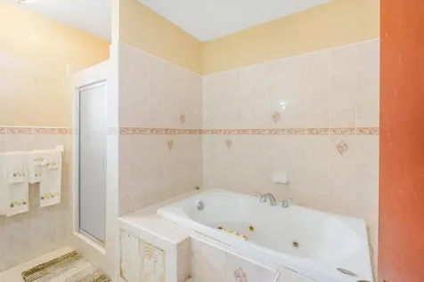 Knowles Dr, Faith Gardens New Providence Paradise Island BS