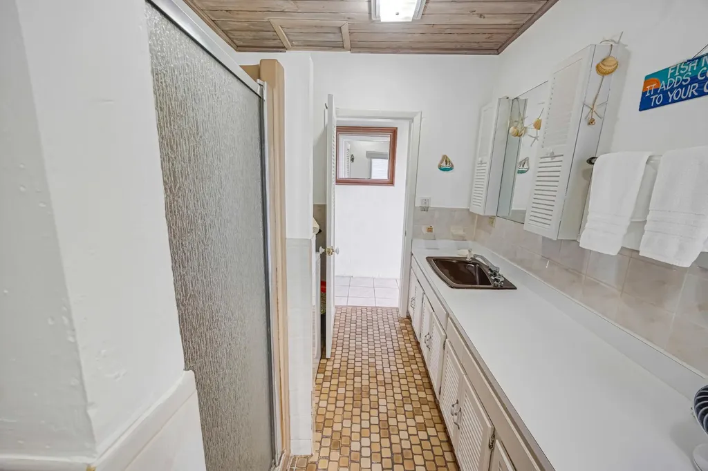 Rainbow Bay Subdivision Eleuthera BS