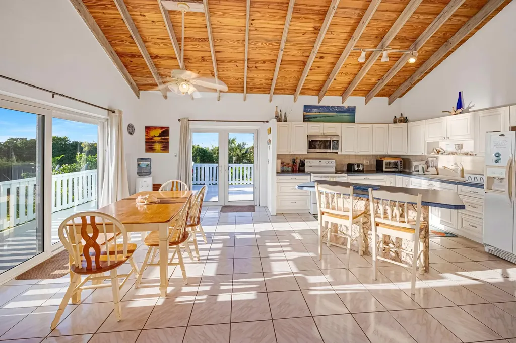 Rainbow Bay Subdivision Eleuthera BS