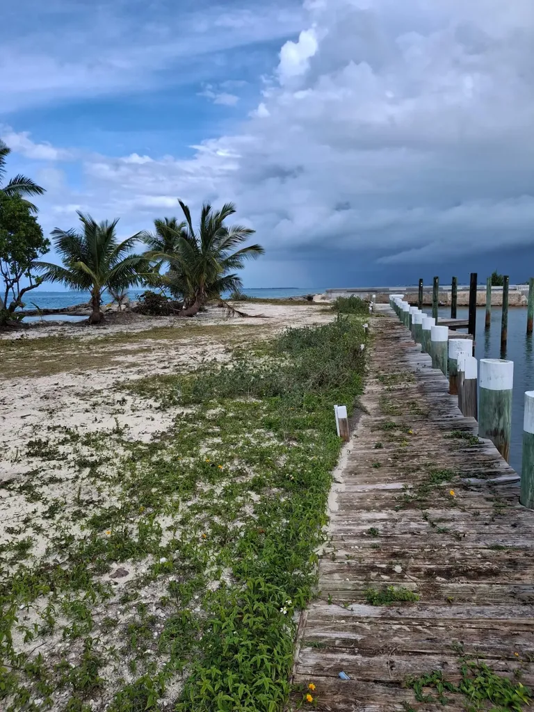 Pelican Shores/duck Pond Abaco BS