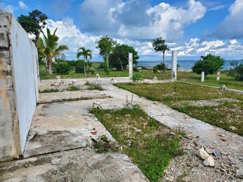 Pelican Shores/duck Pond Abaco BS