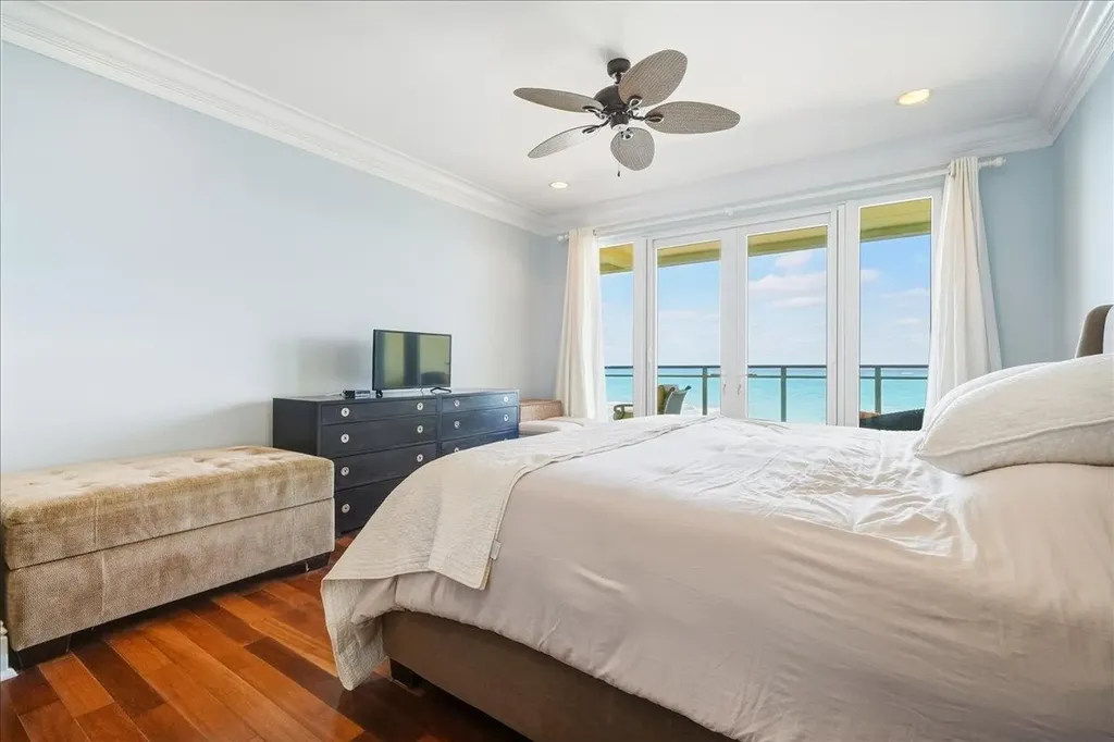 Columbus Cove New Providence Paradise Island BS