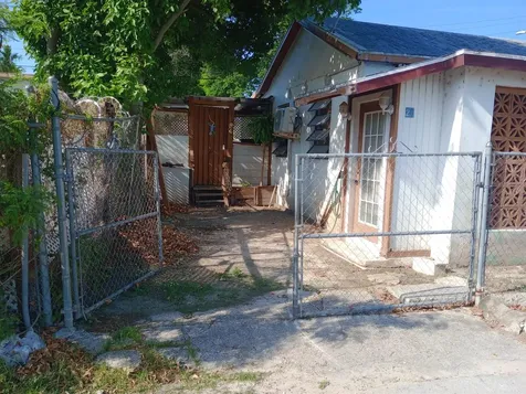 Whites Lane New Providence Paradise Island BS