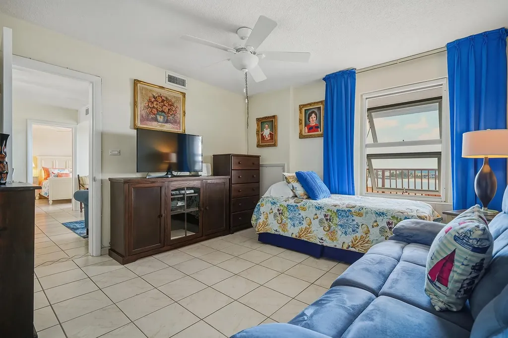 Delaporte Point New Providence Paradise Island BS