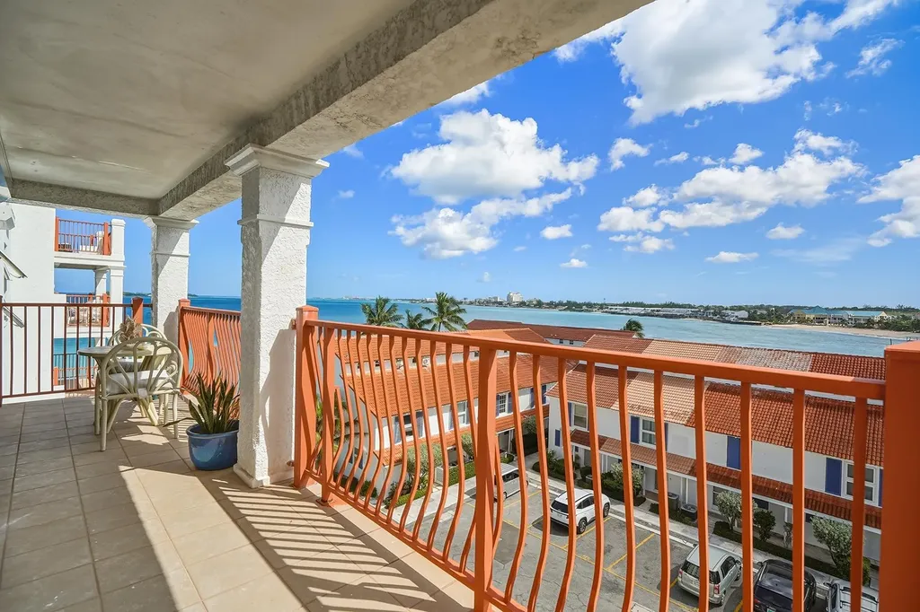 Delaporte Point New Providence Paradise Island BS