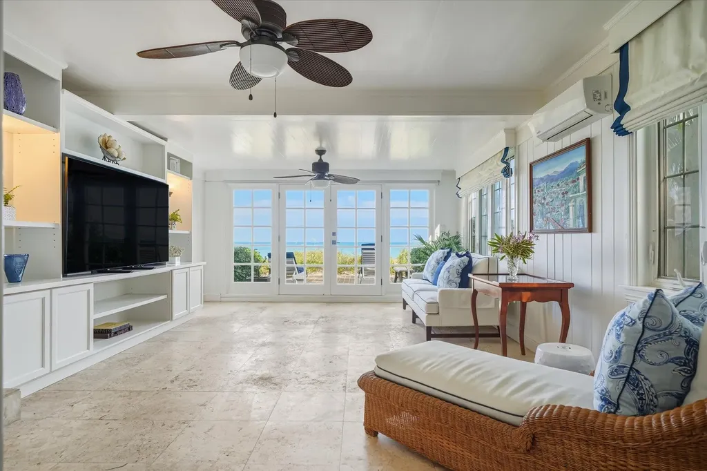 West Bay Street 54 New Providence Paradise Island BS