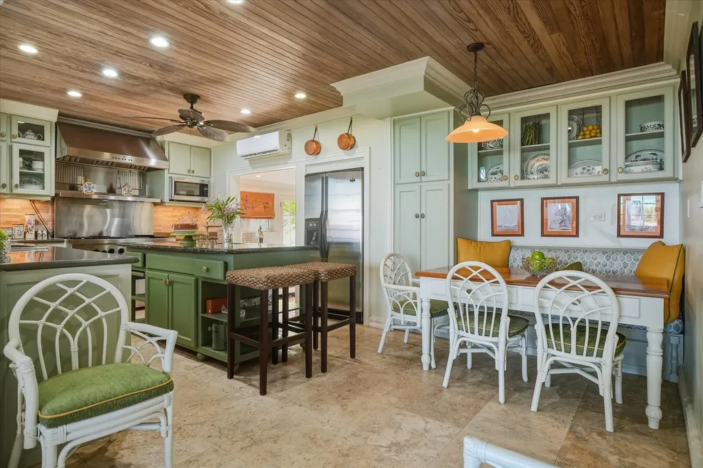 West Bay Street 54 New Providence Paradise Island BS