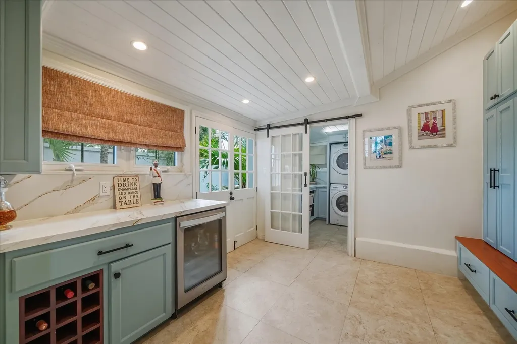 West Bay Street 54 New Providence Paradise Island BS