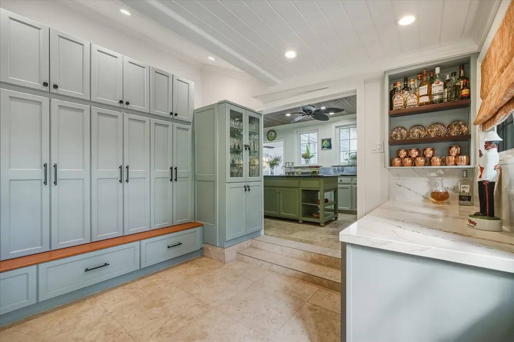 West Bay Street 54 New Providence Paradise Island BS