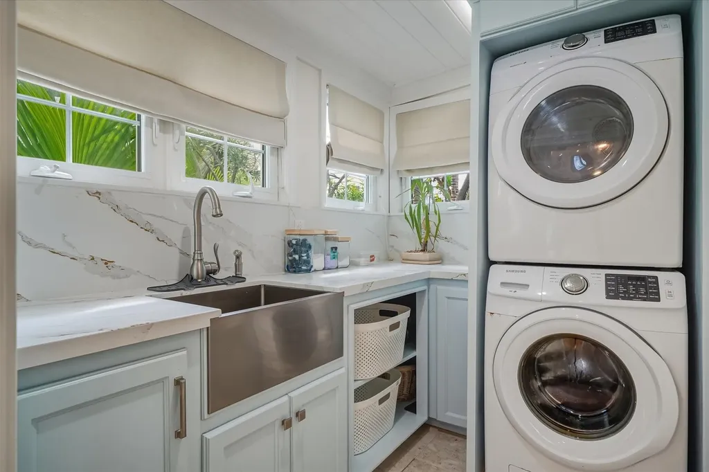 West Bay Street 54 New Providence Paradise Island BS