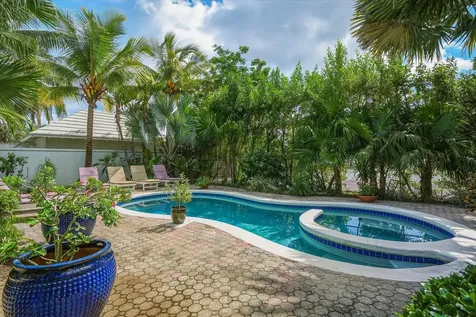 West Bay Street 54 New Providence Paradise Island BS