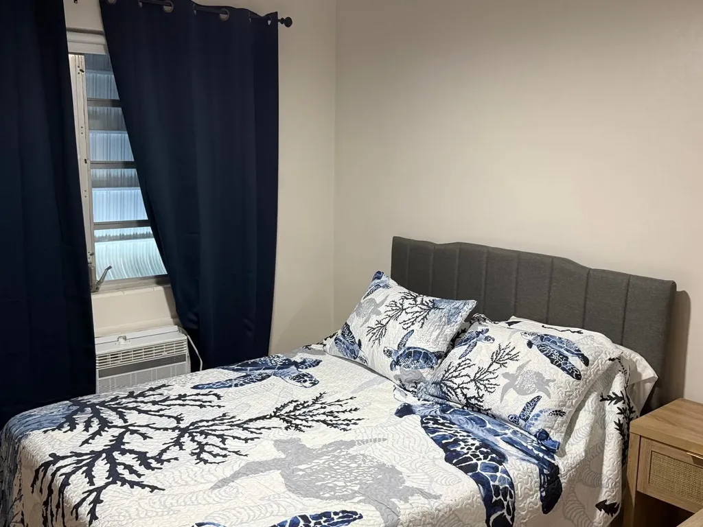 Leo Pinder Main Street 21 Street Eleuthera BS