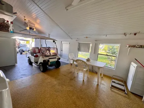 Leo Pinder Main Street 21 Street Eleuthera BS
