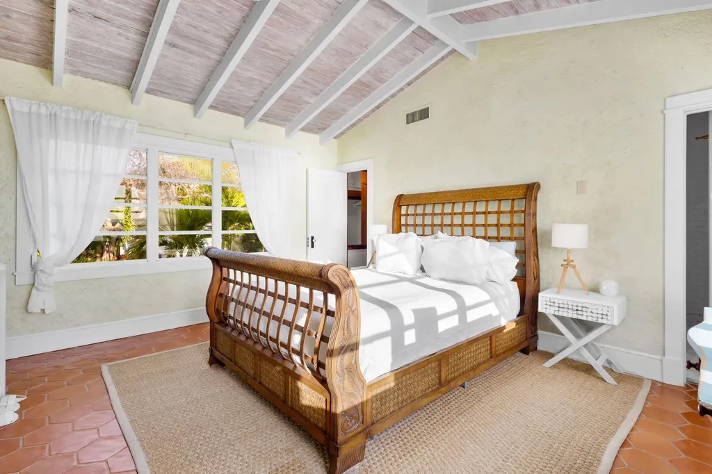 Dolphins Villa New Providence Paradise Island BS