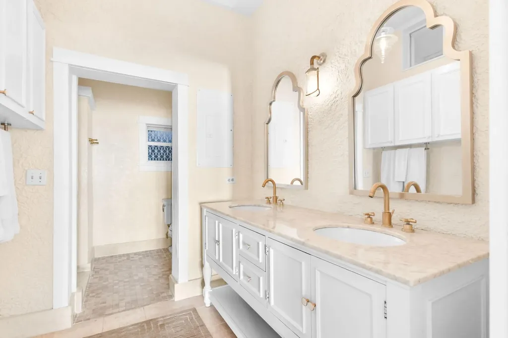 Dolphins Villa New Providence Paradise Island BS