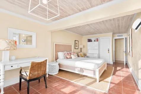 Dolphins Villa New Providence Paradise Island BS