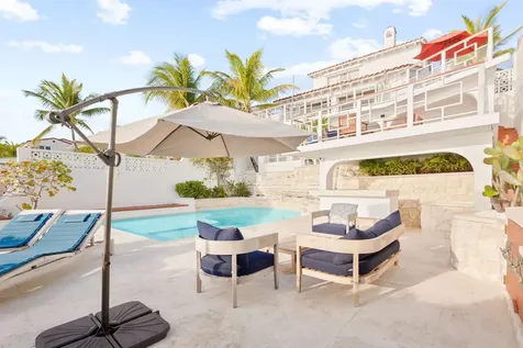 Dolphins Villa New Providence Paradise Island BS