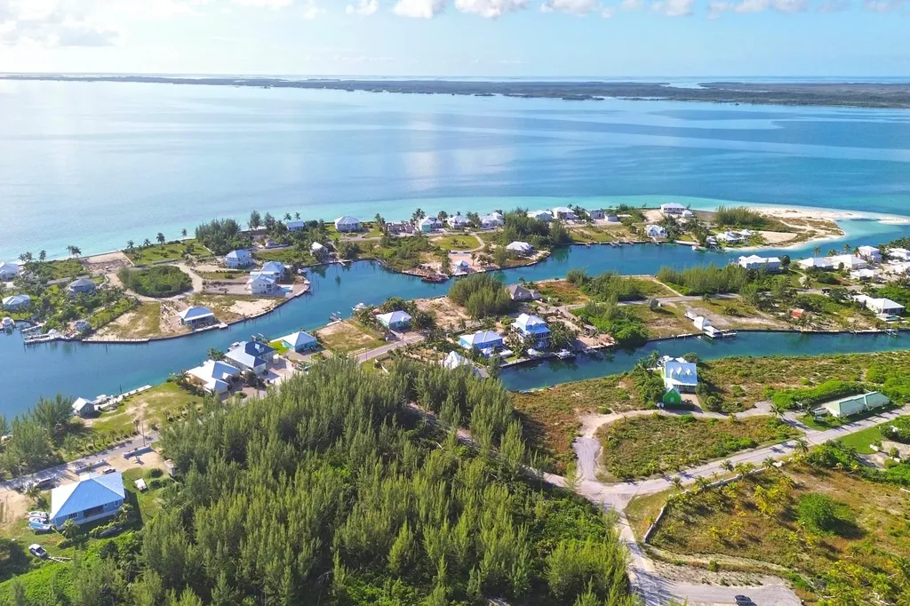 Lot 18, Block 194 Abaco BS