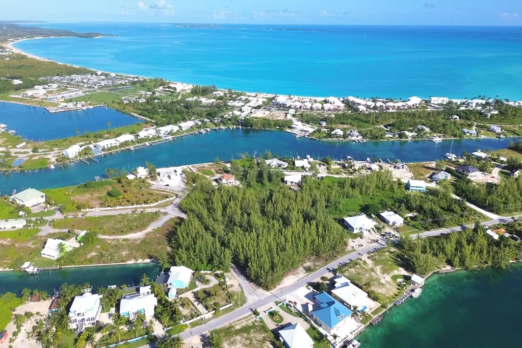 Lot 18, Block 194 Abaco BS