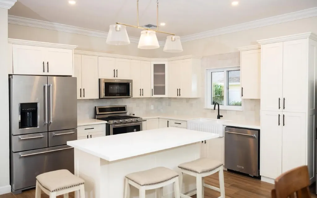 East Wind Drive Home New Providence Paradise Island BS