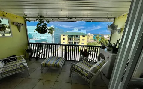 Town Court New Providence Paradise Island BS