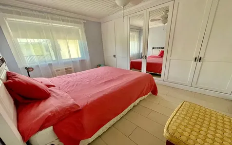 Town Court New Providence Paradise Island BS