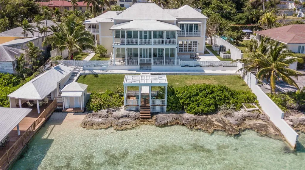 Eastern Road Beachfront New Providence Paradise Island BS