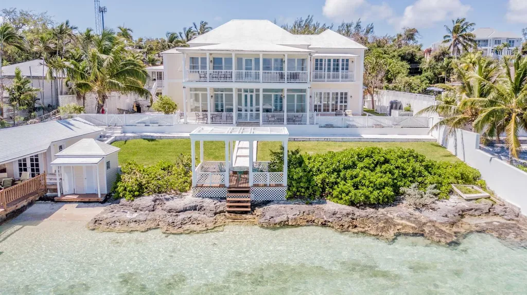 Eastern Road Beachfront New Providence Paradise Island BS