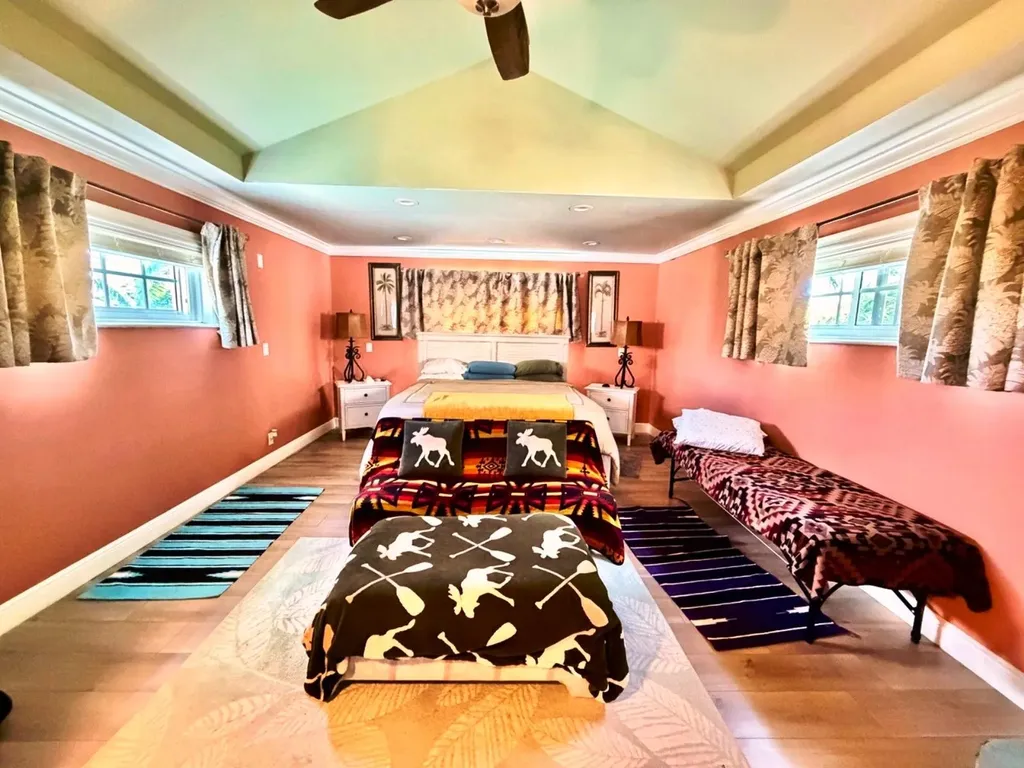 10 Alpine Lane, Pine Bay Grand Bahama Freeport BS