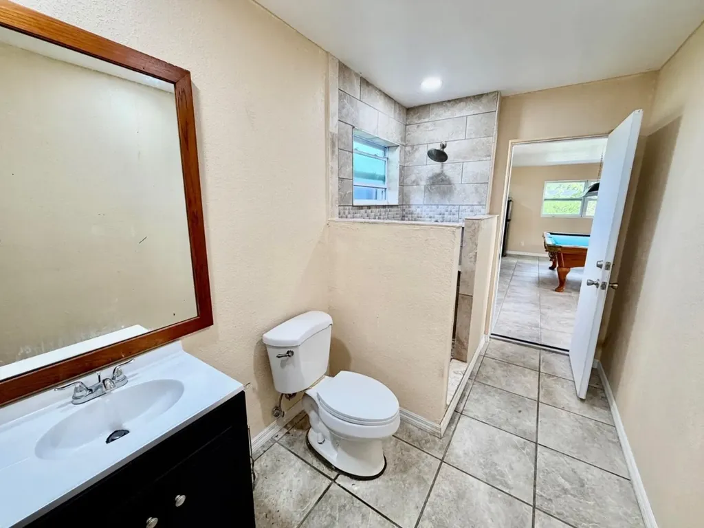 10 Alpine Lane, Pine Bay Grand Bahama Freeport BS