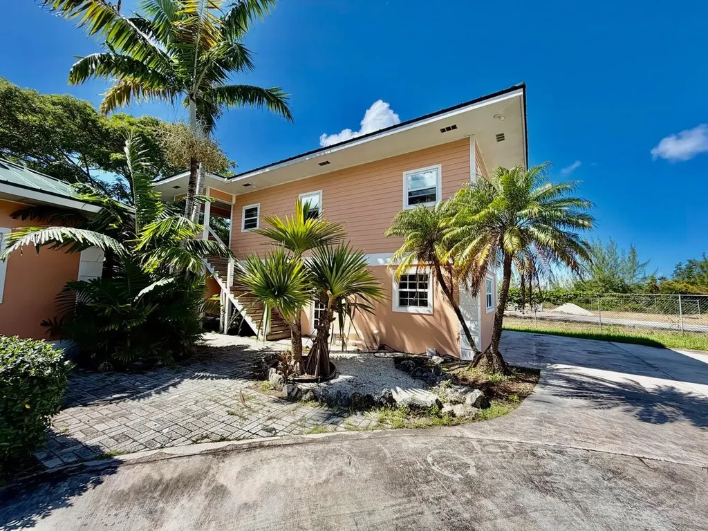 10 Alpine Lane, Pine Bay Grand Bahama Freeport BS