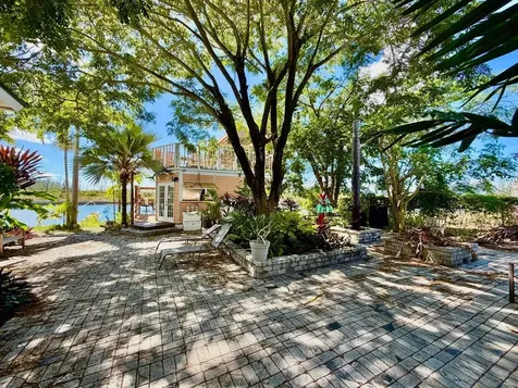 10 Alpine Lane, Pine Bay Grand Bahama Freeport BS