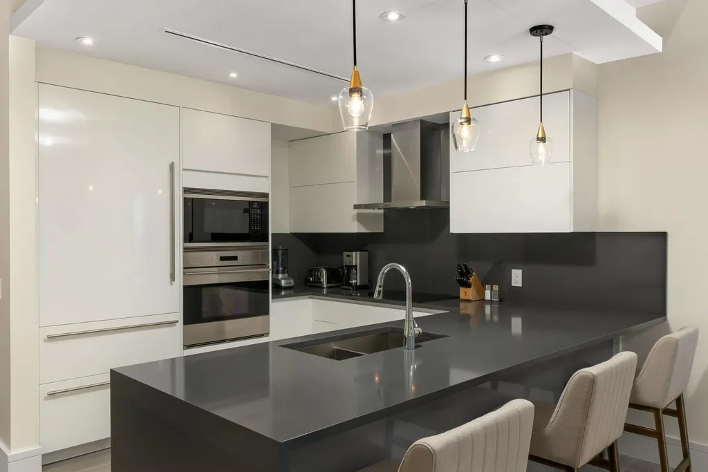 Ph 7 Thirty Six For Rent New Providence Paradise Island BS