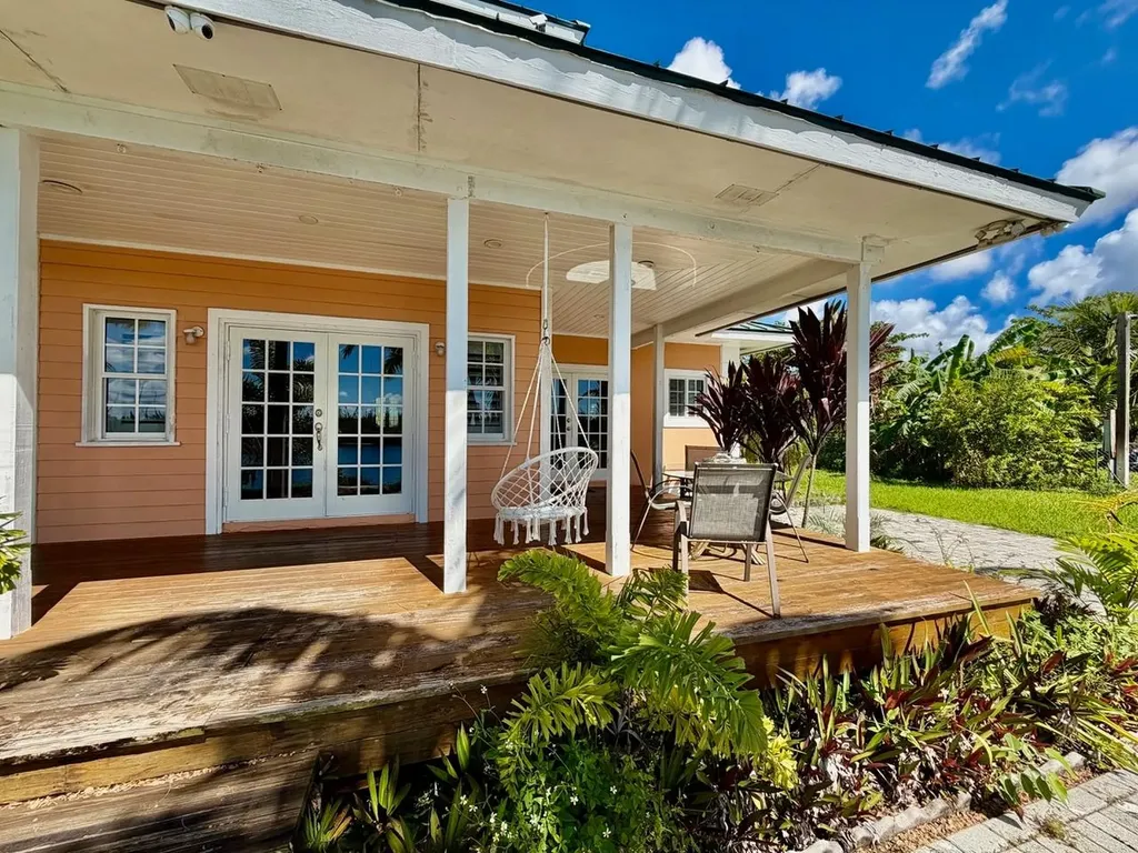 10 Alpine Lane, Pine Bay Grand Bahama Freeport BS