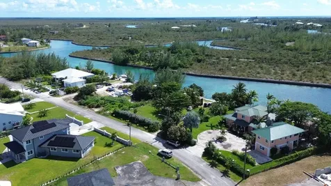 10 Alpine Lane, Pine Bay Grand Bahama Freeport BS