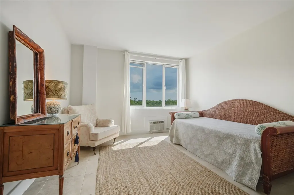 Prospect Ridge Condos New Providence Paradise Island BS