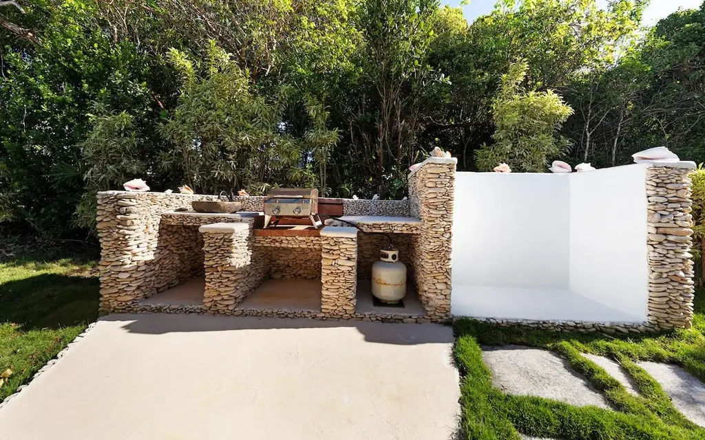 Wandering Shore Drive Eleuthera BS